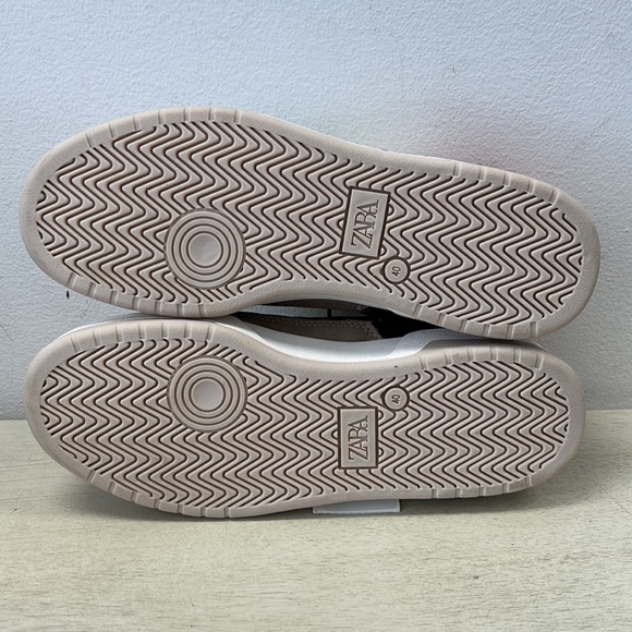 NWT - Zara Men's Multicolor Sneakers, Size 7 - Picture 10 of 12